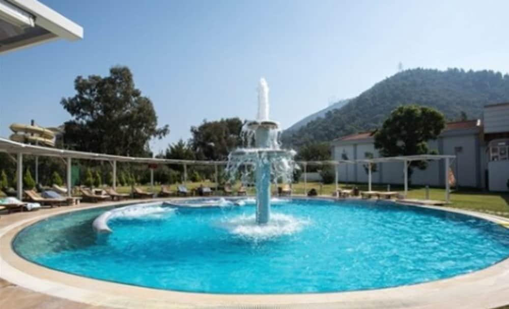 איזמיר Balcova Termal Hotel מראה חיצוני תמונה